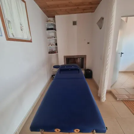 La Nave Nocleg ze śniadaniem 3*